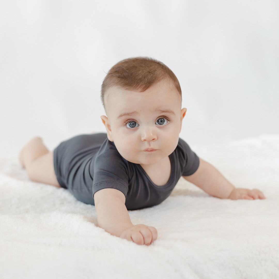 bebê prematuro usando body manga curta viscose Tutum